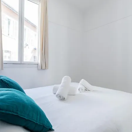 Apartment 1 Bedroom Flat In Harbor
